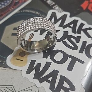 FREE Stainless Steel Sparkling Cocktail Ring